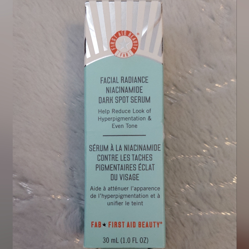 First Aid Beauty Facial Radiance Niacinamide Serum New